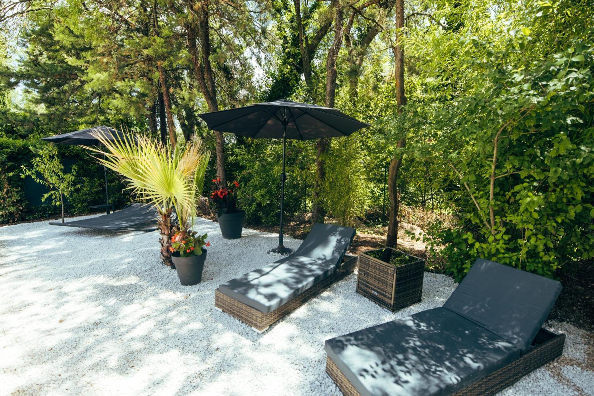 Suite And Spa La Perla Bianca Grabels 外观 照片