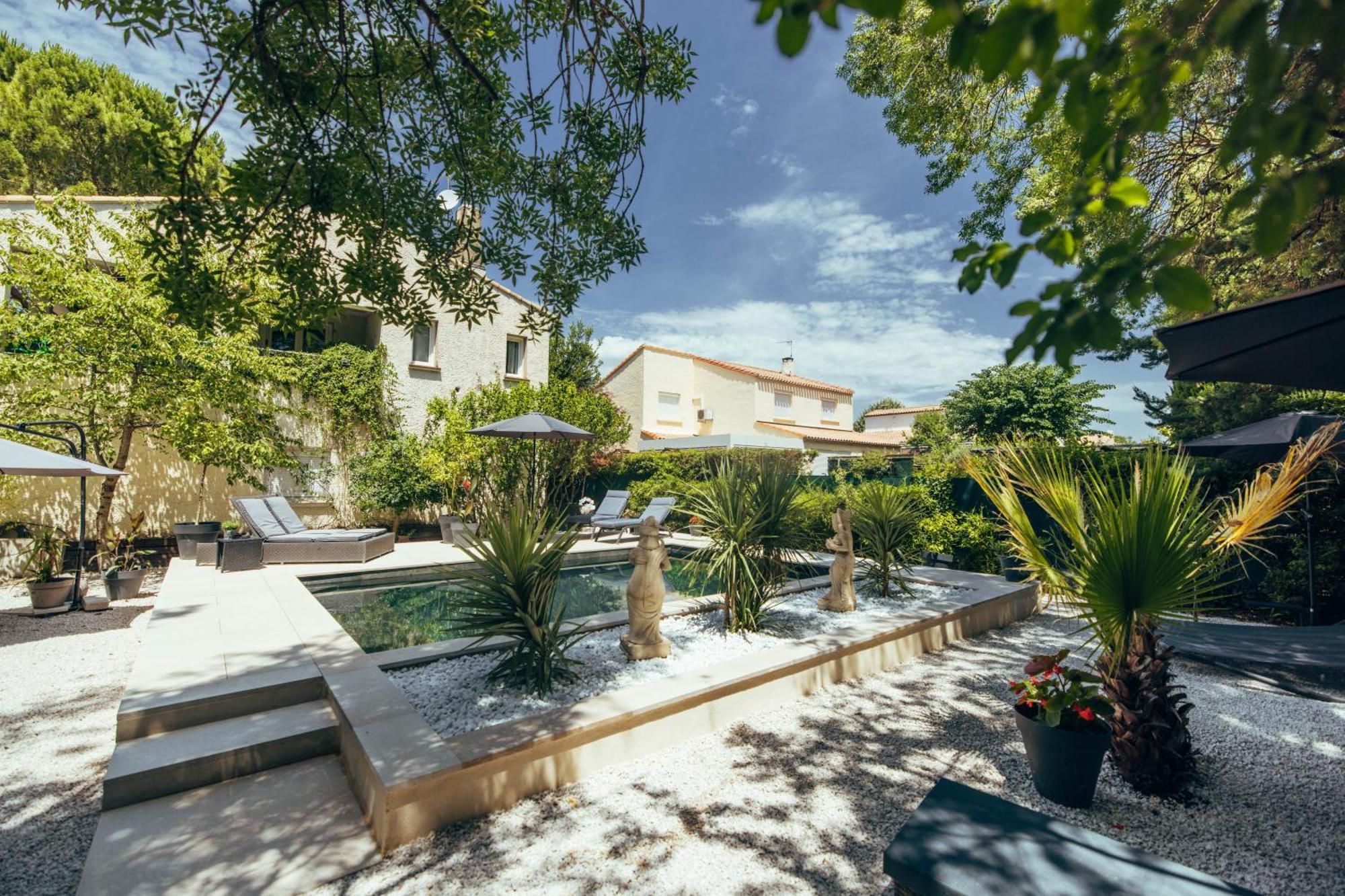 Suite And Spa La Perla Bianca Grabels 外观 照片