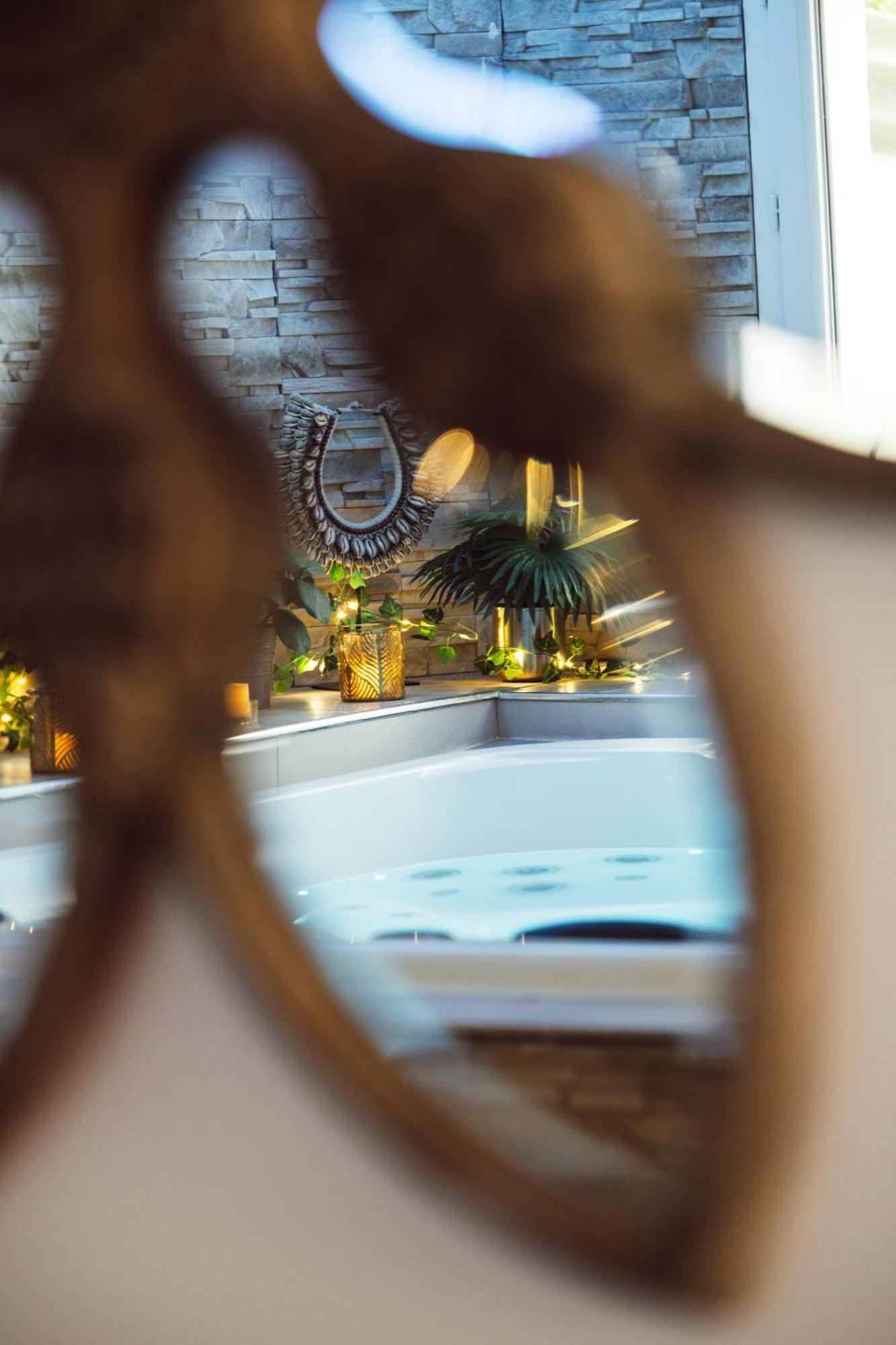 Suite And Spa La Perla Bianca Grabels 外观 照片