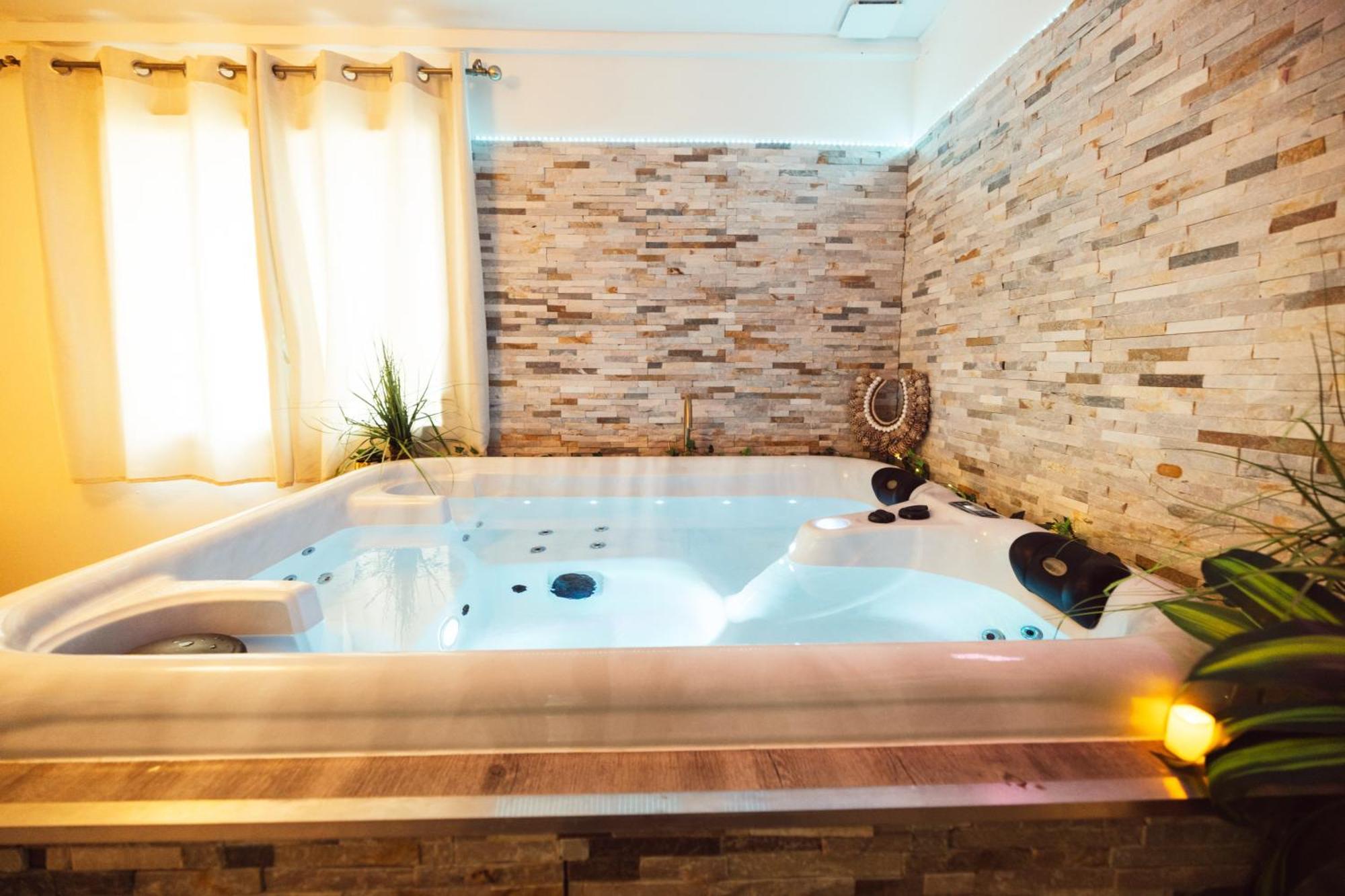 Suite And Spa La Perla Bianca Grabels 外观 照片