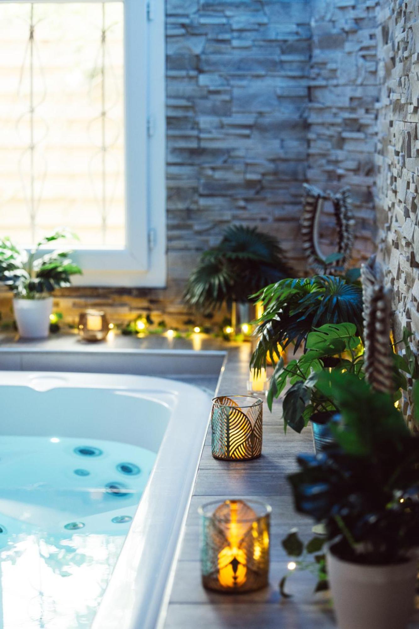 Suite And Spa La Perla Bianca Grabels 外观 照片